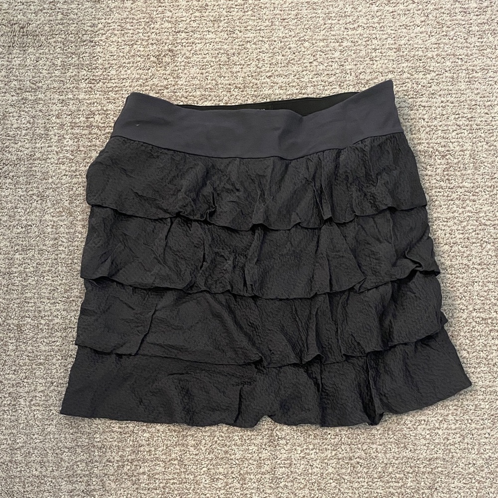 Ann Taylor Black Ruffled Tiered Mini Skirt Gray Size 8